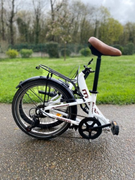 Vélo de ville Moma image