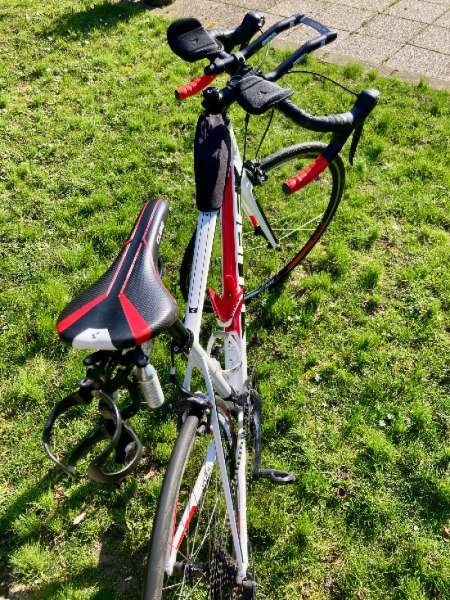 Vélo de route Cube ATTAIN pro image