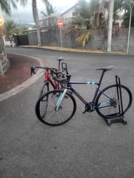 Vélo de route Cannondale CAAD13 image