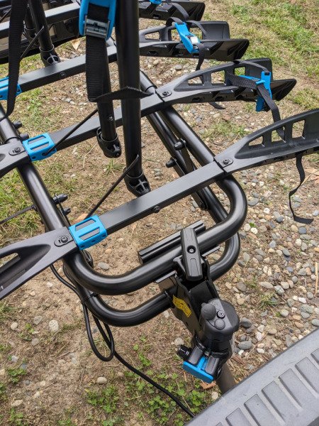 Porte Vélo 4 Places basculant sur attelage image