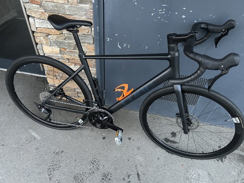 Vélo de route endurance CUBE image