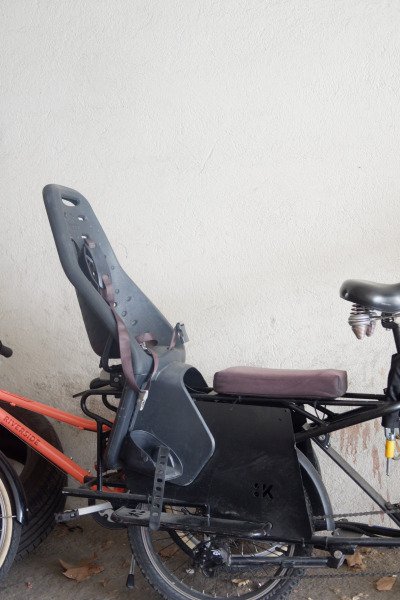 Vélo électrique siège 2 enfant + banquette image