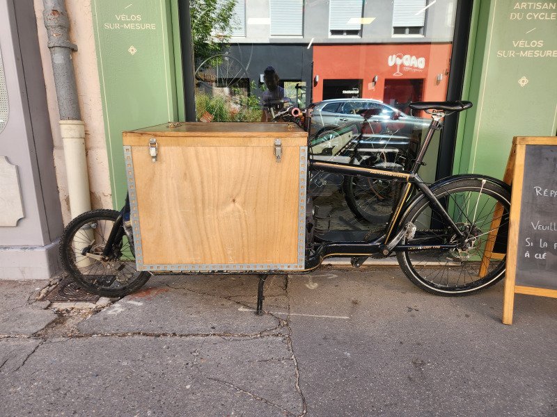 Velo Cargo Bullit musculaire + caisse en bois grande capacité image
