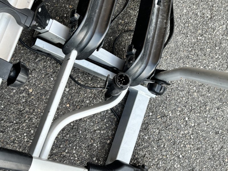 Location de porte vélos contenant jusqu'à 4 vélos image