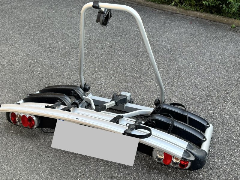 Location de porte vélos contenant jusqu'à 4 vélos image