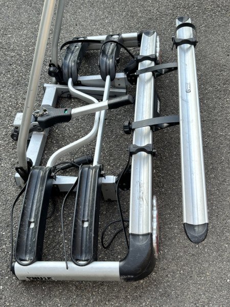 Location de porte vélos contenant jusqu'à 4 vélos image