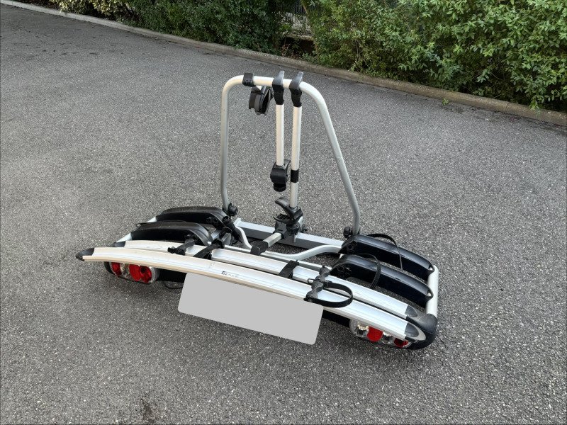 Location de porte vélos contenant jusqu'à 4 vélos image