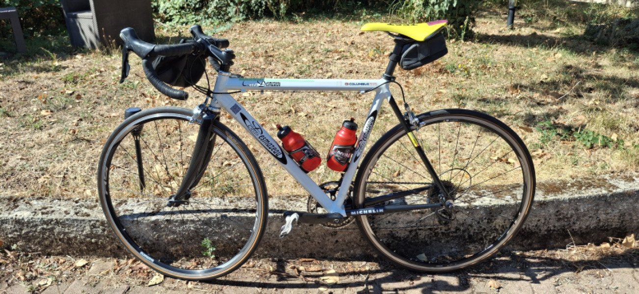 Vélos de sport et de randonnée  - No model image