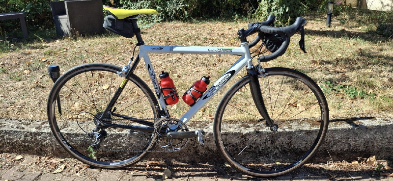 Vélos de sport et de randonnée  - No model image