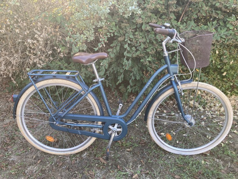 Vélo de ville Decathlon Elops – Idéal plage et marché image