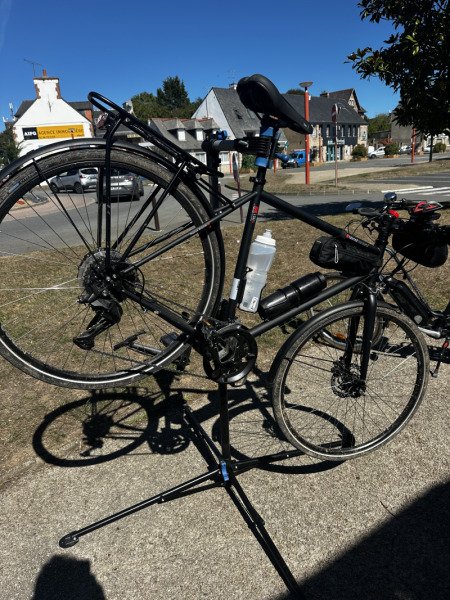 Vélos de randonnée Fahrradmanufaktur - VSF FM T100 SPORT DISC HE57 image