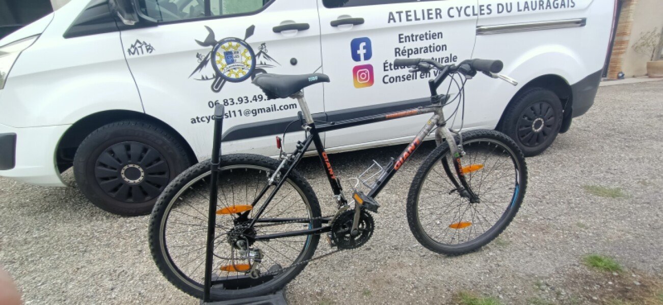 VTT loisirs mixte 26 pouces noir/gris/orange image